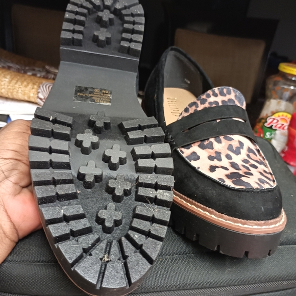 Shoes - Picture 3 of 3